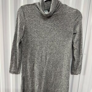 Old Navy Heathered Gray Sweater